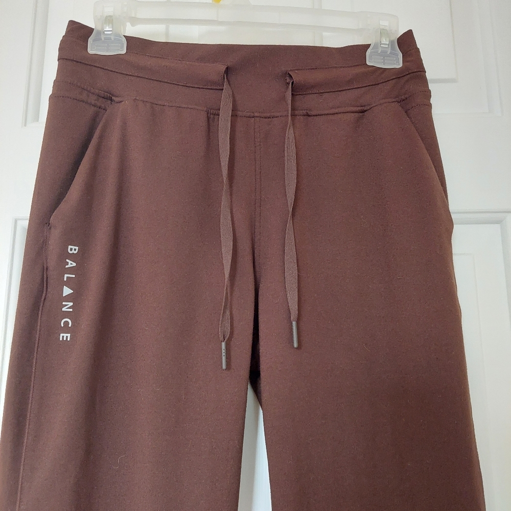 Balance Atheltica High Rise Drawstring Sweatpant Joggers in Brown
